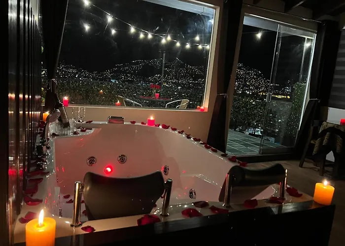 The Balcony Hotel