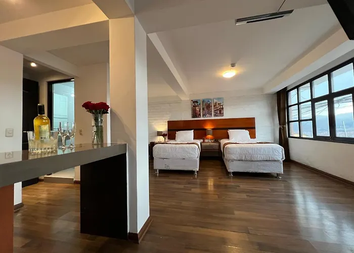 The Balcony Hotel 3*